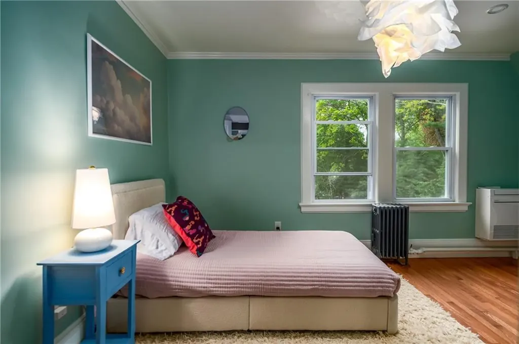 560 Angell Street Providence RI 02906