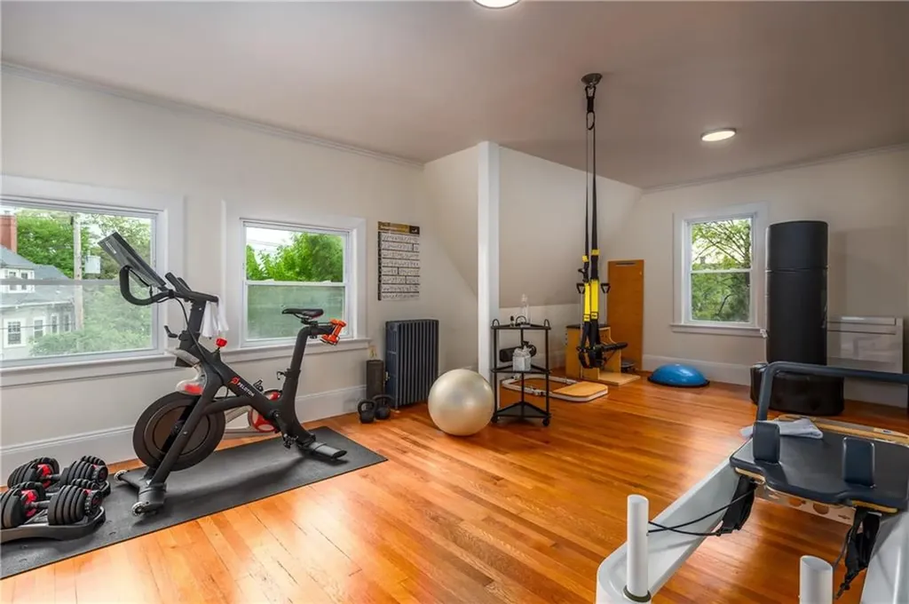 560 Angell Street Providence RI 02906