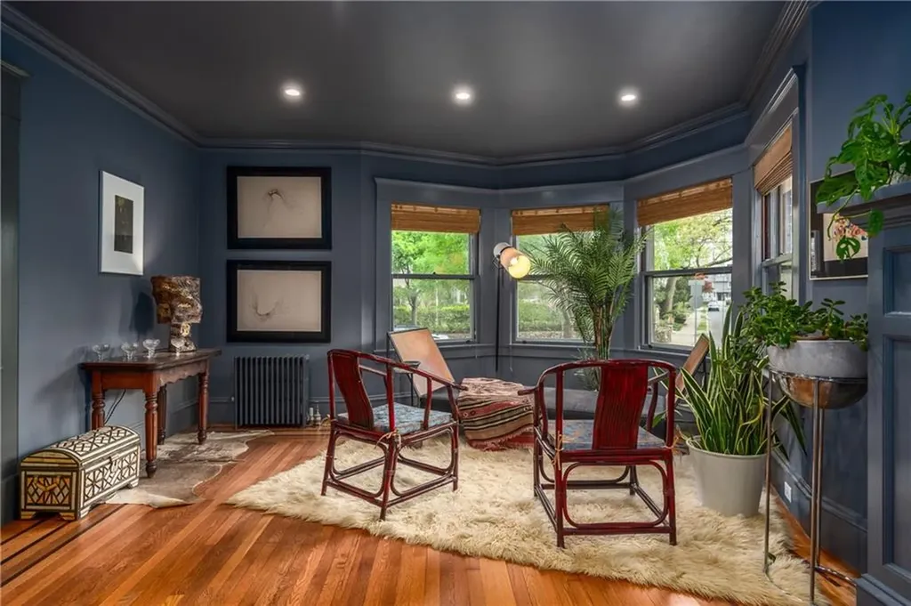 560 Angell Street Providence RI 02906
