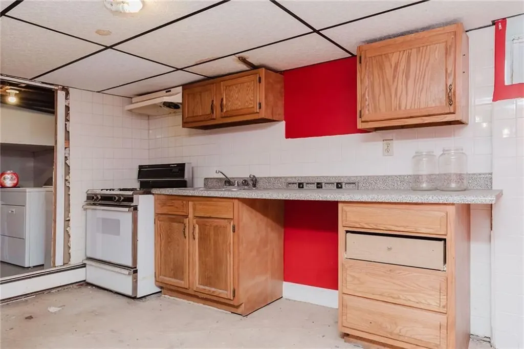 73 Manton Street Pawtucket RI 02861
