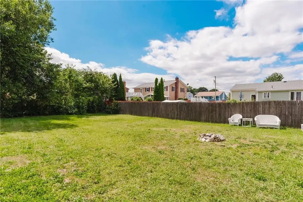 73 Manton Street Pawtucket RI 02861