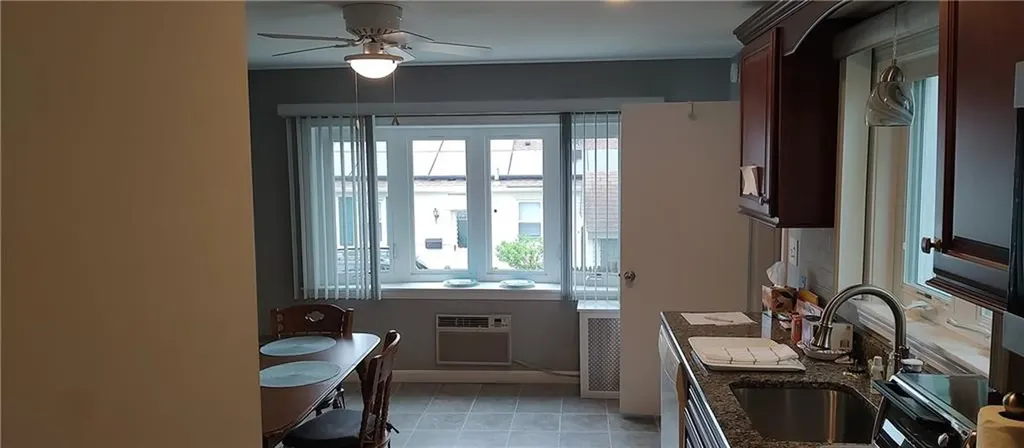 72 Hillcrest Avenue Pawtucket RI 02860