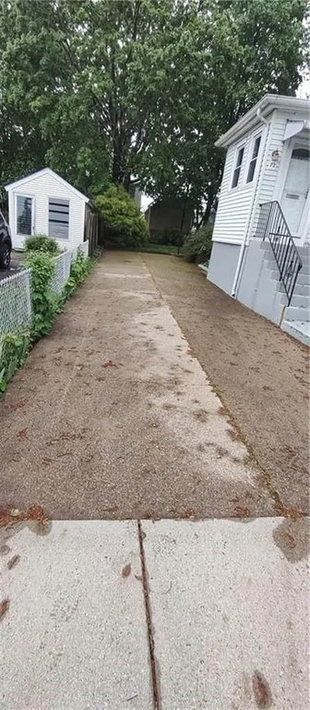 72 Hillcrest Avenue Pawtucket RI 02860