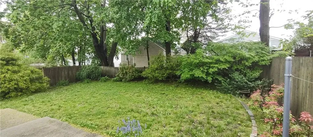 72 Hillcrest Avenue Pawtucket RI 02860