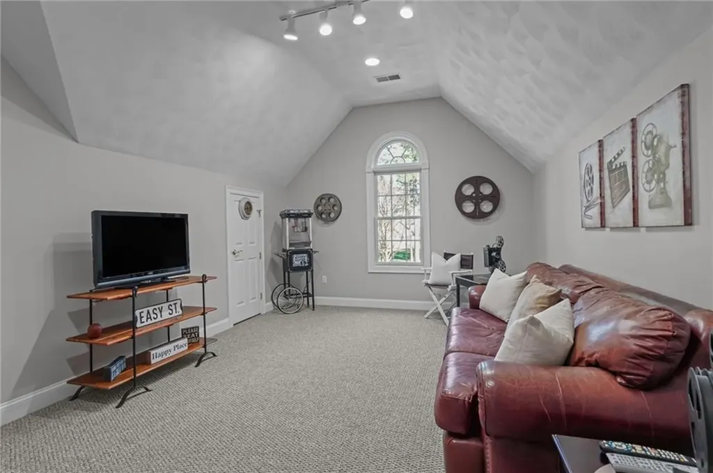 18 Northup Plat Road Coventry RI 02816