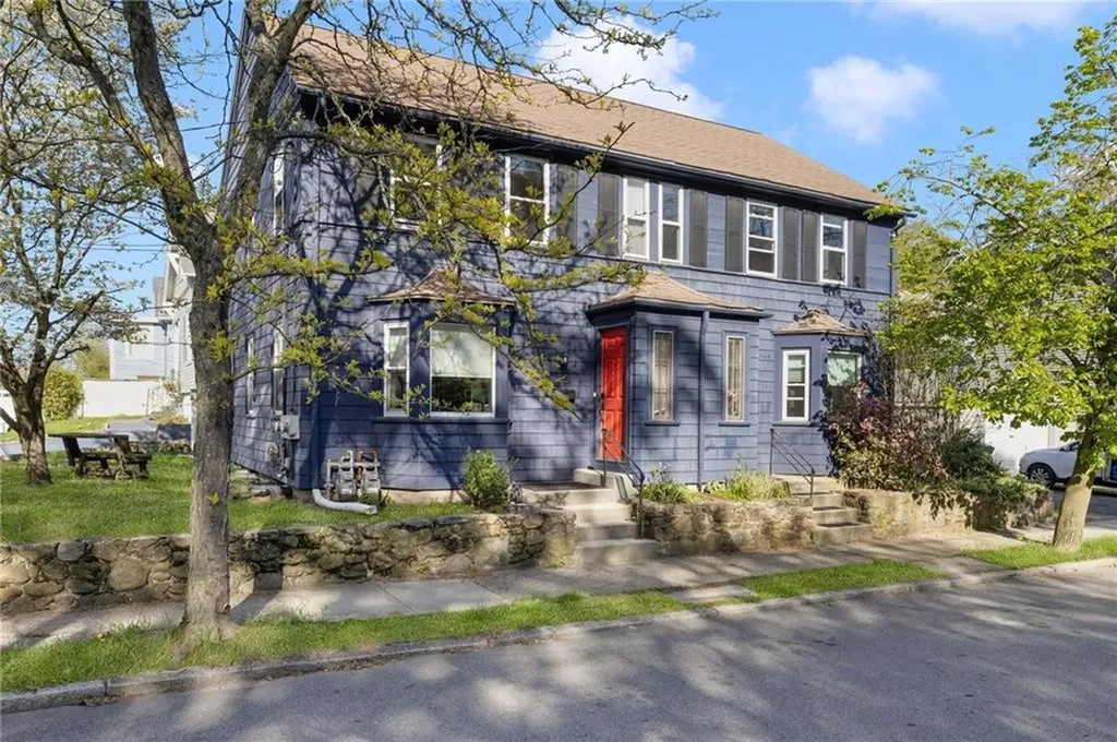 80 82 Cactus Street Providence RI 02905