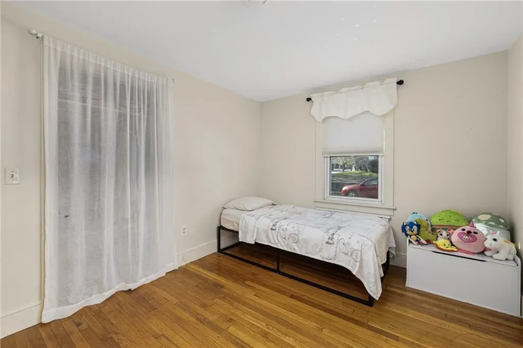 80 82 Cactus Street Providence RI 02905