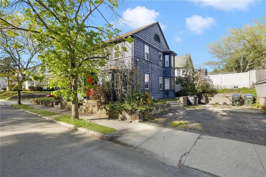80 82 Cactus Street Providence RI 02905