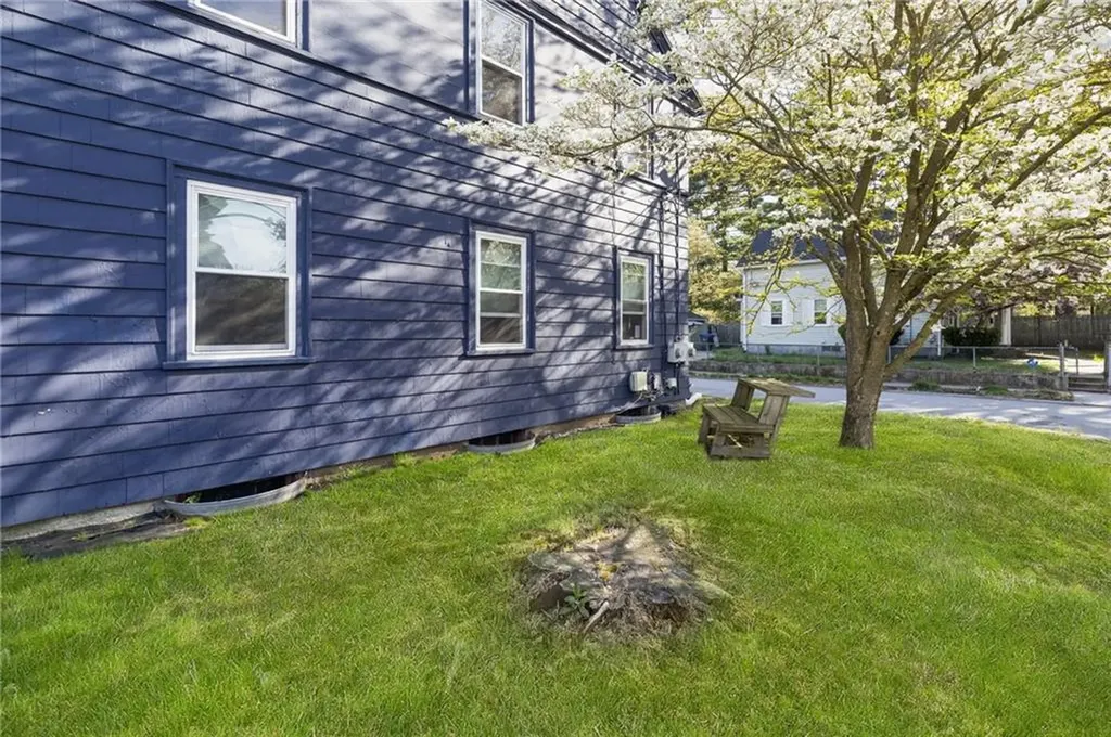 80 82 Cactus Street Providence RI 02905
