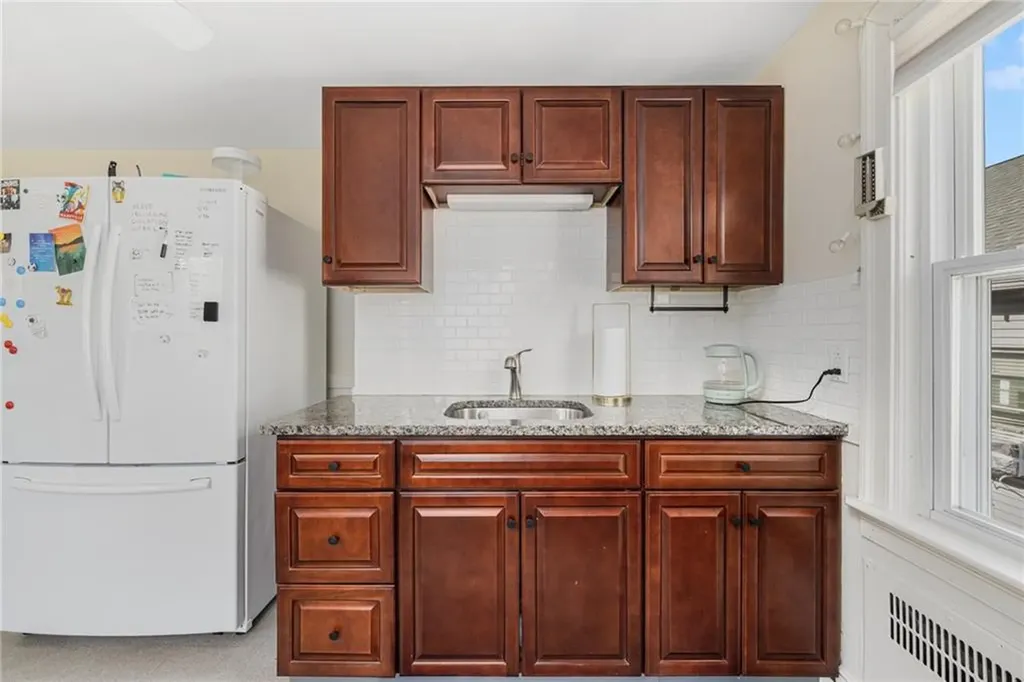 80 82 Cactus Street Providence RI 02905