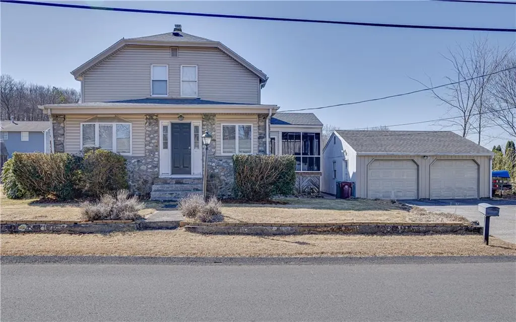 173 Oregon Avenue Woonsocket RI 02895