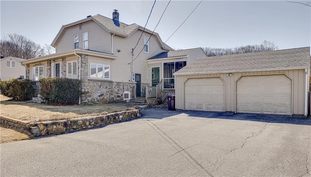 173 Oregon Avenue Woonsocket RI 02895