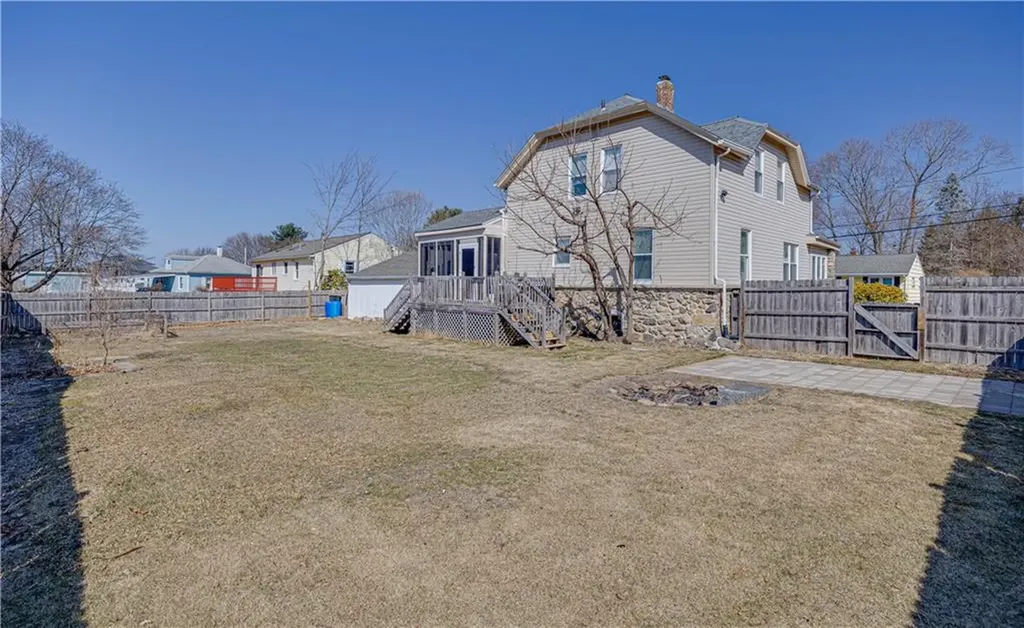 173 Oregon Avenue Woonsocket RI 02895
