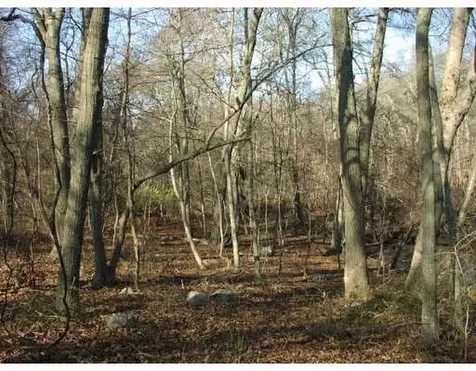 536 Highland Road Tiverton RI 02878