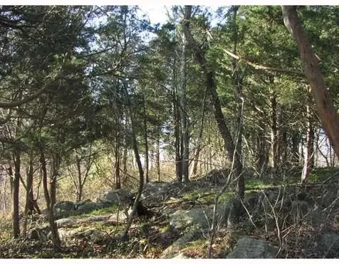 536 Highland Road Tiverton RI 02878