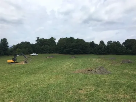 536 Highland Road Tiverton RI 02878