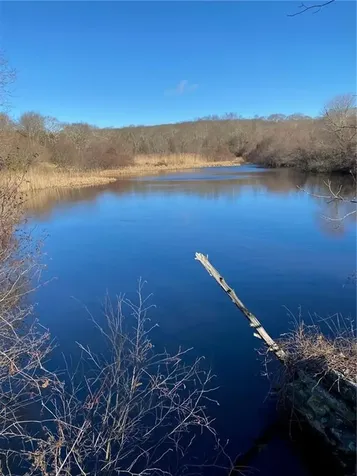 536 Highland Road Tiverton RI 02878