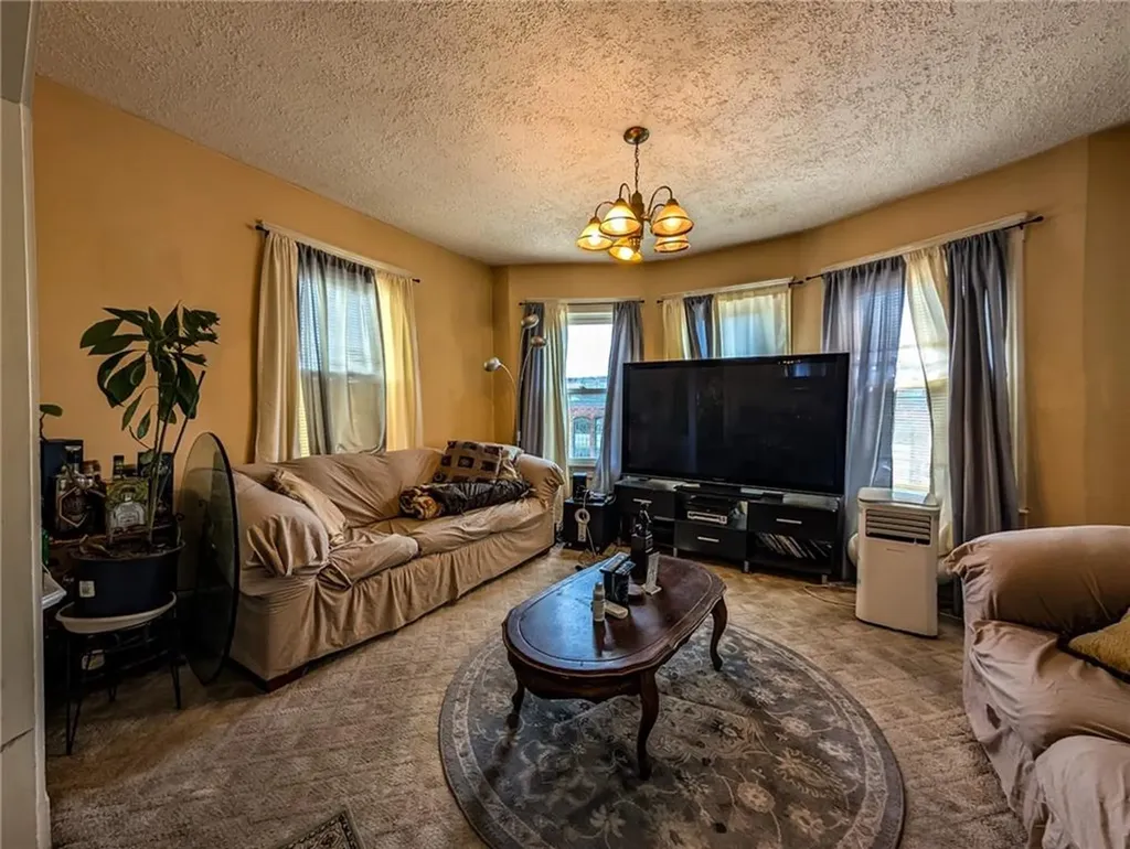 159 Warren Avenue Pawtucket RI 02860