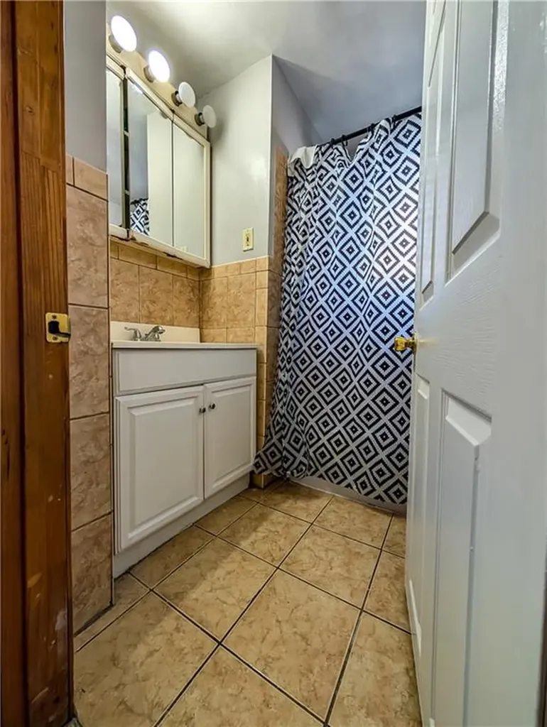 159 Warren Avenue Pawtucket RI 02860
