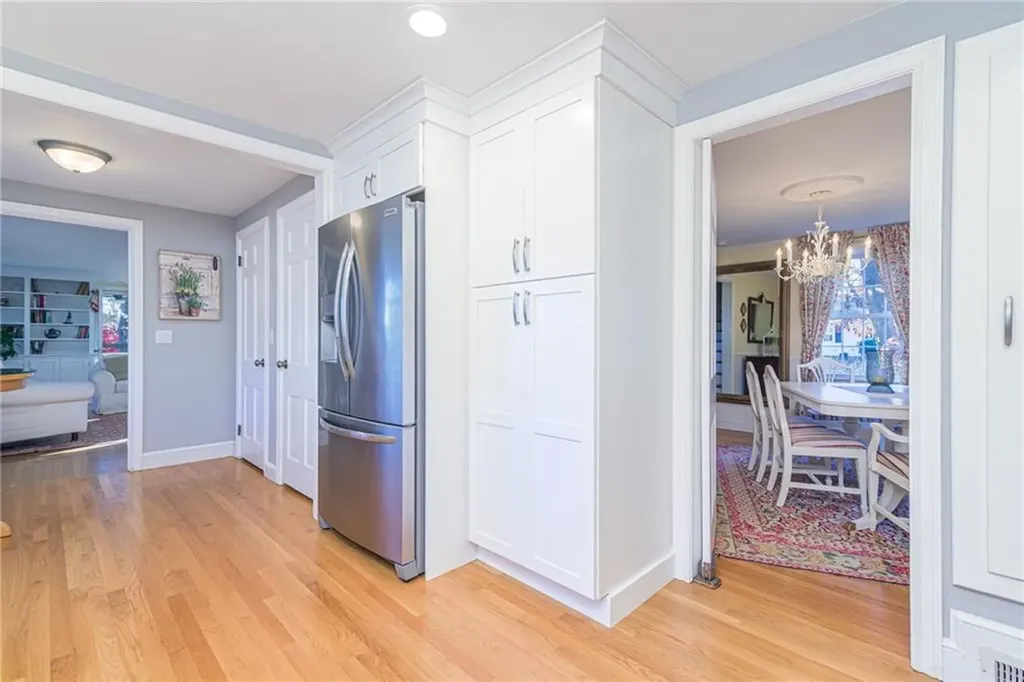 251 Crestwood Road Warwick RI 02886