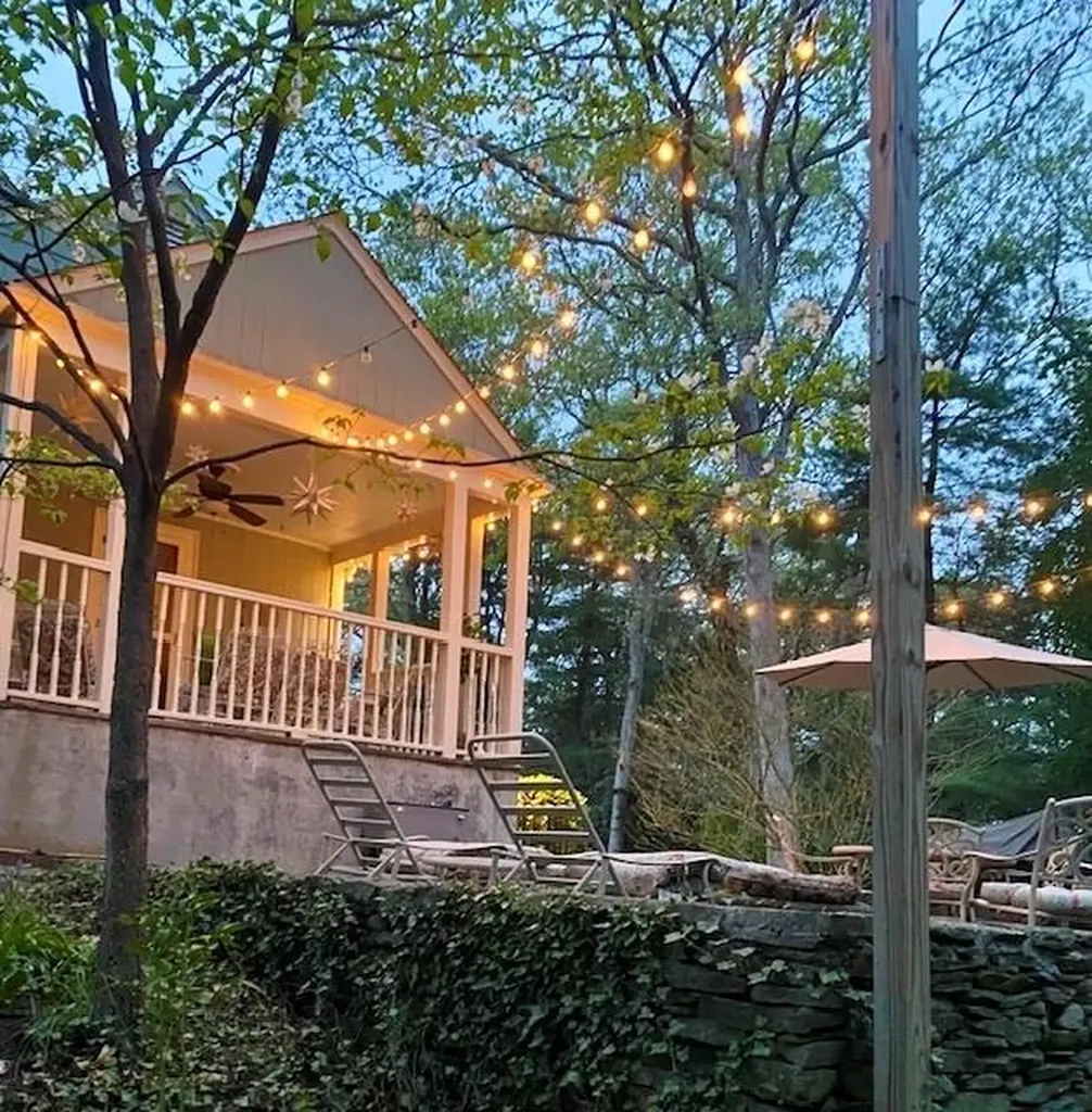 251 Crestwood Road Warwick RI 02886