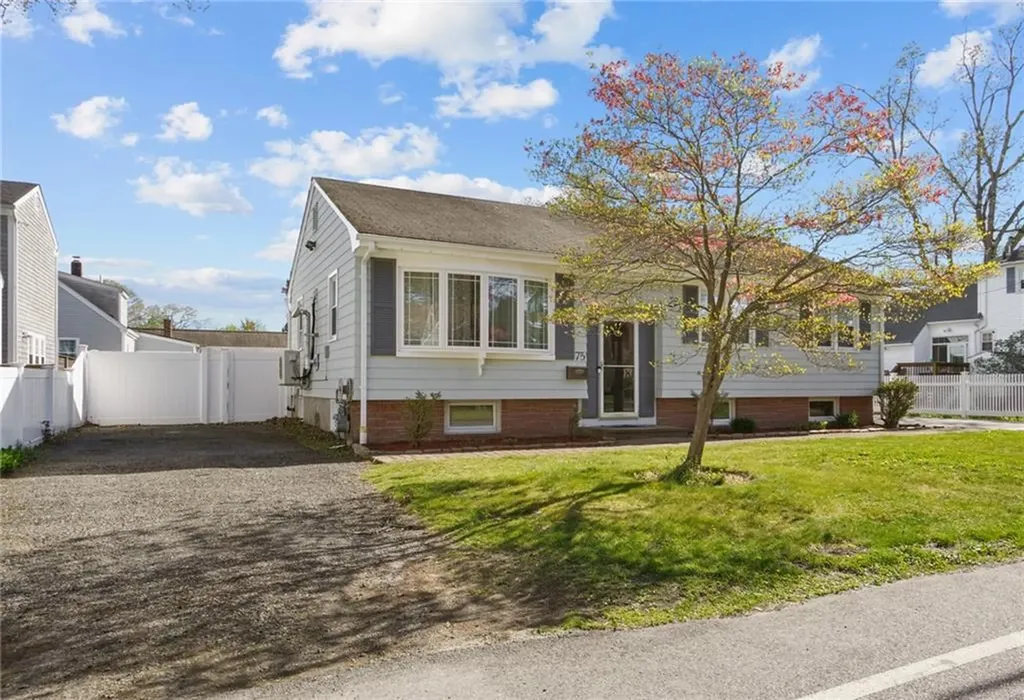75 Rounds Avenue East Providence RI 02915
