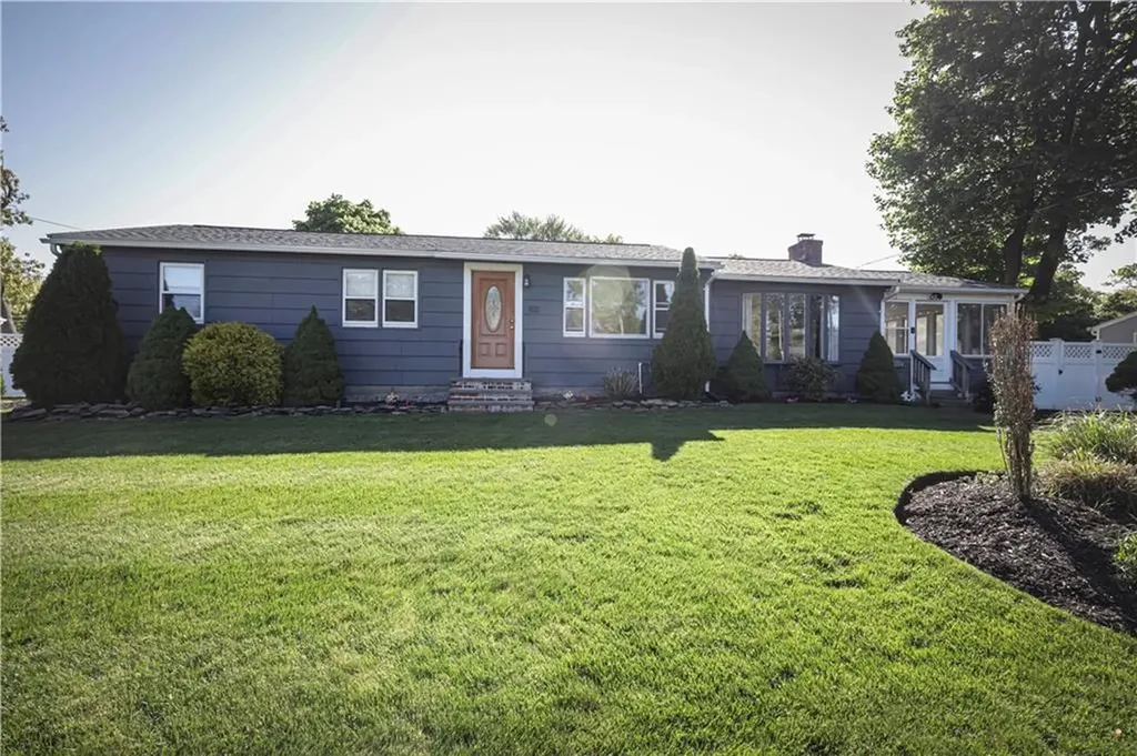 102 Julian Road Warwick RI 02889