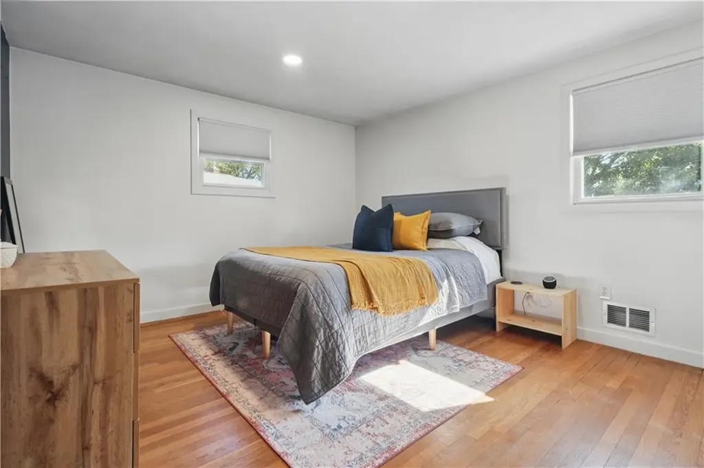 102 Julian Road Warwick RI 02889