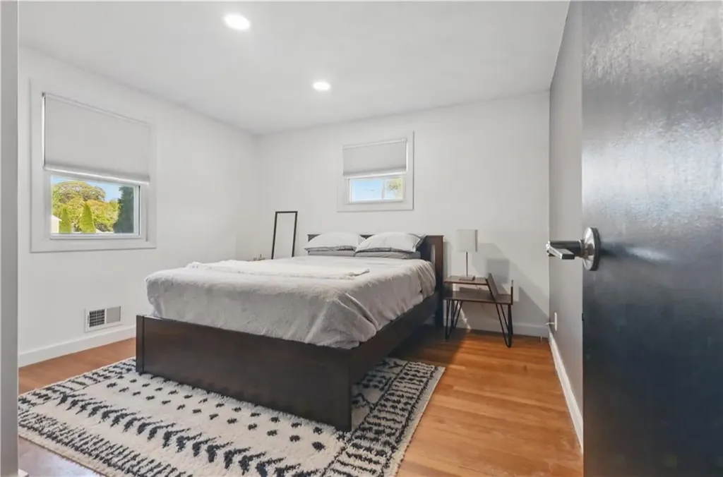 102 Julian Road Warwick RI 02889