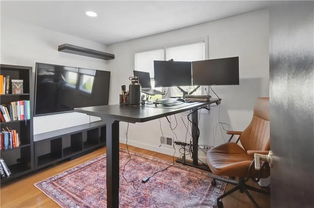 102 Julian Road Warwick RI 02889