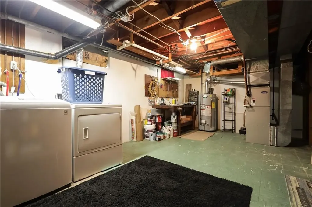 102 Julian Road Warwick RI 02889