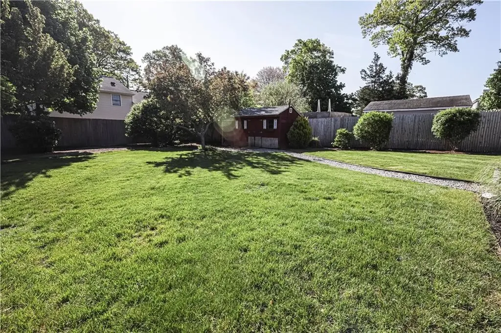 102 Julian Road Warwick RI 02889