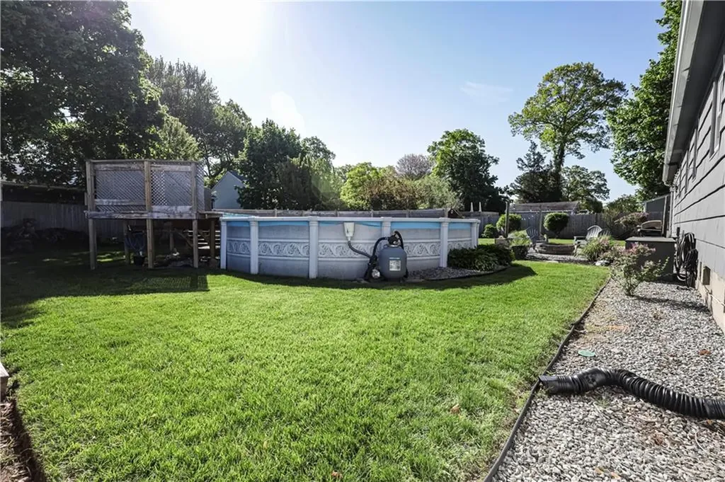 102 Julian Road Warwick RI 02889
