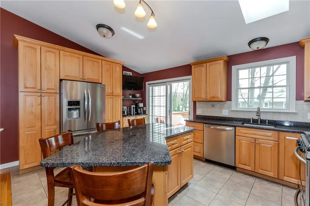 50 Thunder Trail Cranston RI 02921
