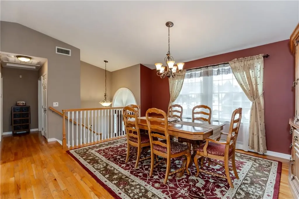 50 Thunder Trail Cranston RI 02921