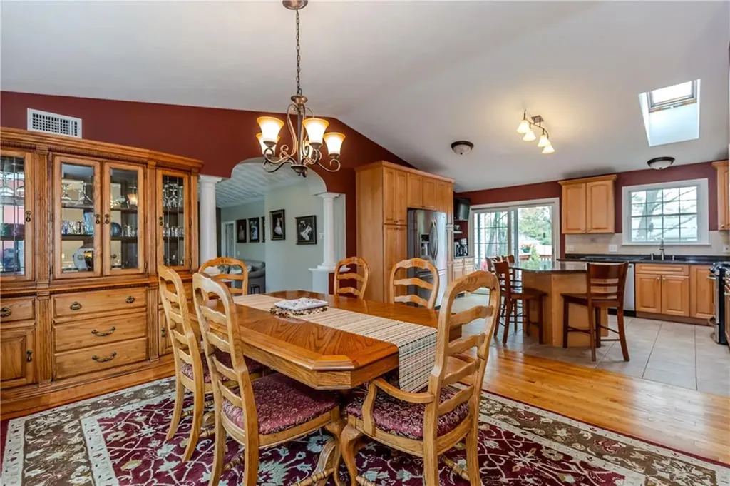 50 Thunder Trail Cranston RI 02921