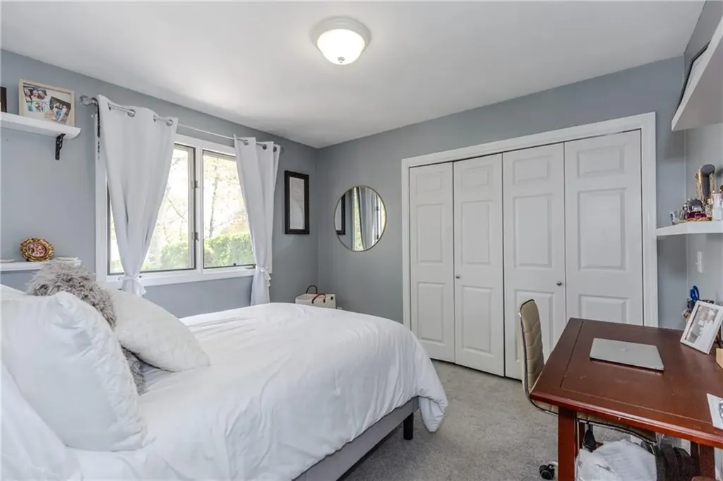 50 Thunder Trail Cranston RI 02921