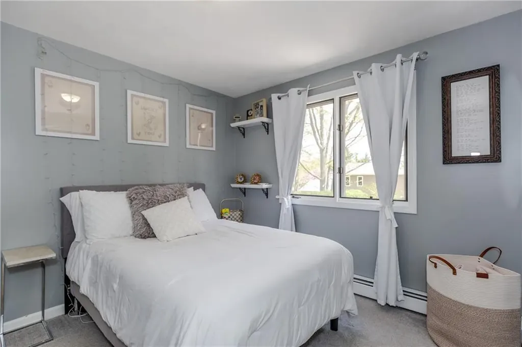 50 Thunder Trail Cranston RI 02921