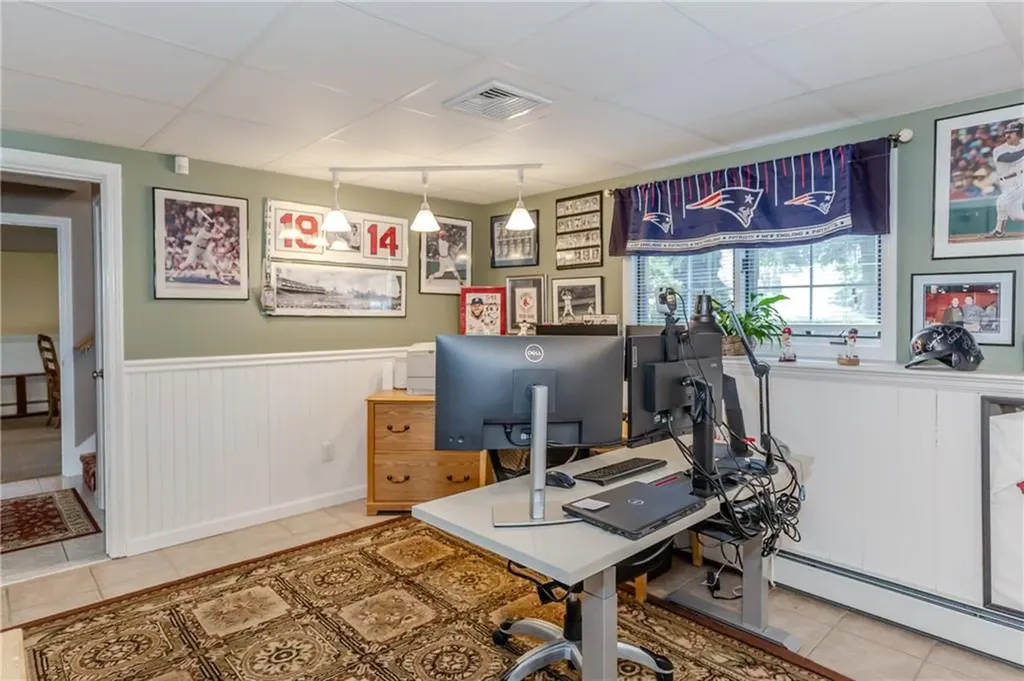 50 Thunder Trail Cranston RI 02921