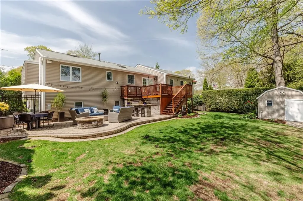 50 Thunder Trail Cranston RI 02921