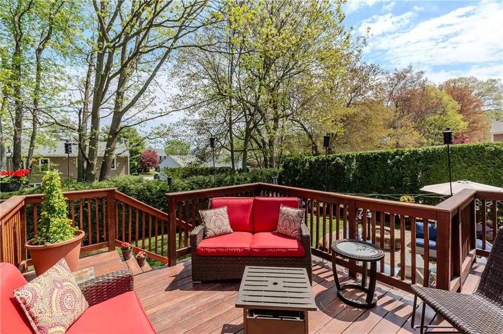 50 Thunder Trail Cranston RI 02921