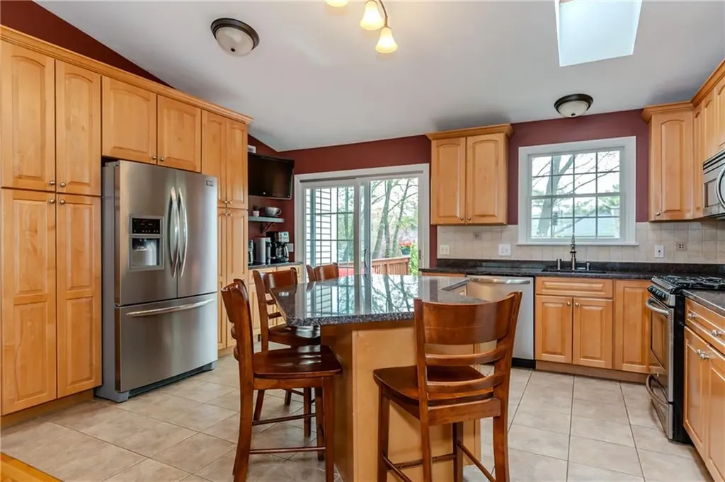50 Thunder Trail Cranston RI 02921
