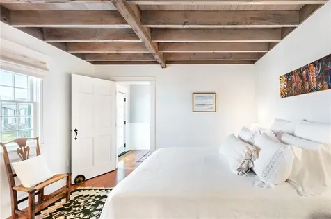 19 Taylor's Lane S Little Compton RI 02837