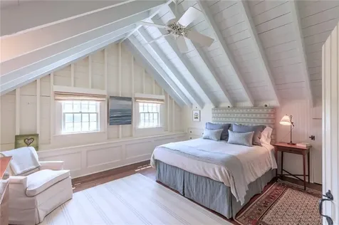 19 Taylor's Lane S Little Compton RI 02837