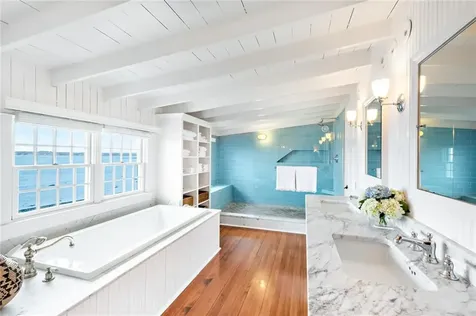 19 Taylor's Lane S Little Compton RI 02837