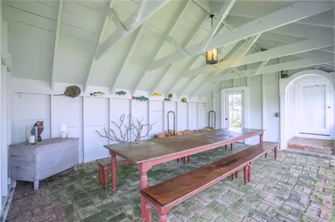 19 Taylor's Lane S Little Compton RI 02837