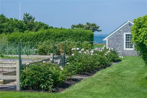 19 Taylor's Lane S Little Compton RI 02837