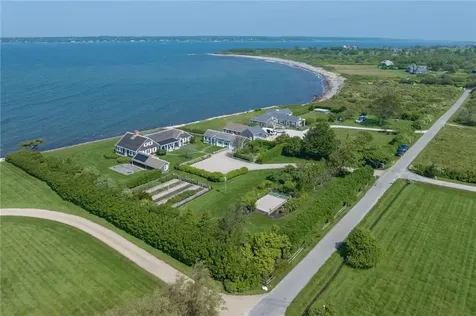 19 Taylor's Lane S Little Compton RI 02837