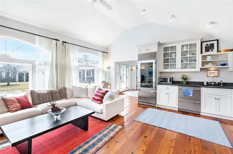 19 Taylor's Lane S Little Compton RI 02837