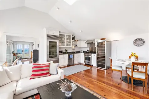 19 Taylor's Lane S Little Compton RI 02837